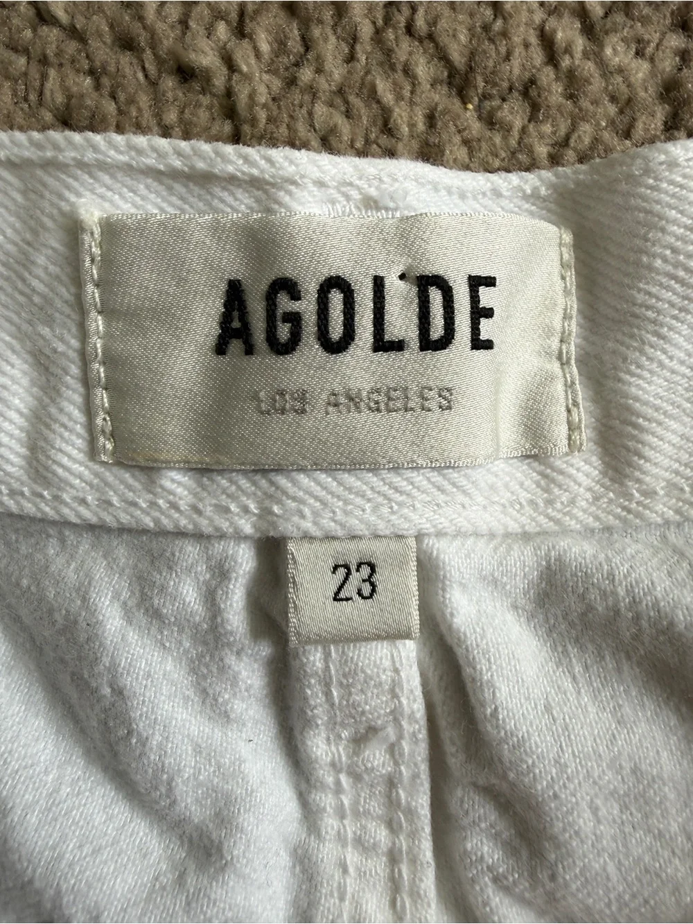 AGOLDE Stella White High-Waist Frayed Hem Women’s Hidden Button Fly Shorts- 23 - Picture 2 of 14